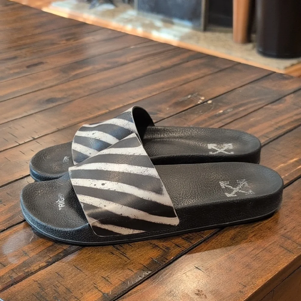 Off-white Spray Stripes Slides 43